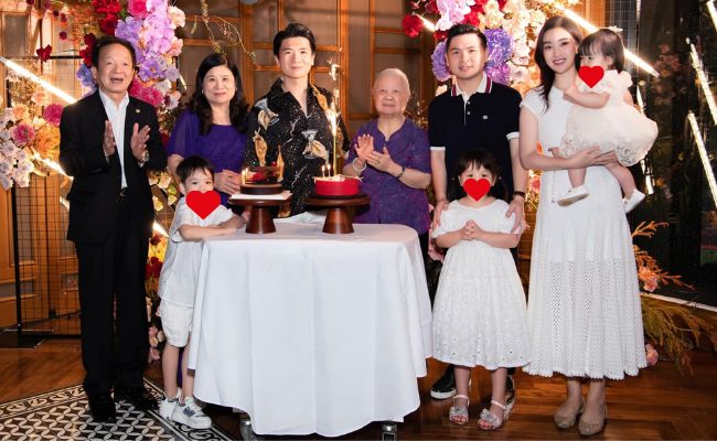 Hai thiếu gia nghìn tỷ song ca cực ngọt mừng sinh nhật bầu Hiển, spotlight lại thuộc về ái nữ nhà Đỗ Mỹ Linh- Ảnh 4. Hai thiếu gia nghìn tỷ song ca cực ngọt mừng sinh nhật bầu Hiển, spotlight lại thuộc về ái nữ nhà Đỗ Mỹ Linh- Ảnh 4.