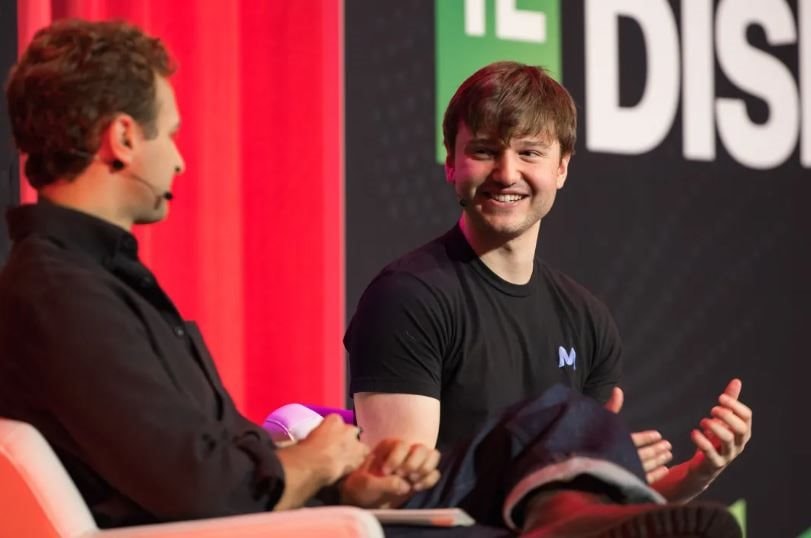 Startup AI 10 tỷ USD khiến giới công nghệ sững sờ: 3 founder đều là những tỷ phú trẻ nhất thế giới, 22 tuổi đã làm nên điều kỳ diệu- Ảnh 1. Startup AI 10 tỷ USD khiến giới công nghệ sững sờ: 3 founder đều là những tỷ phú trẻ nhất thế giới, 22 tuổi đã làm nên điều kỳ diệu- Ảnh 1.