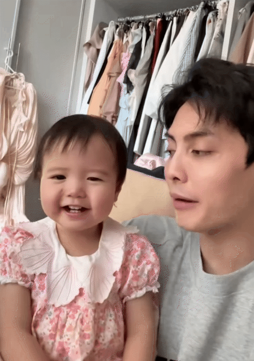 Cho con học trường quốc tế với học phí 400 triệu/năm, bố bỉm Tuấn Dương Cho con học trường quốc tế với học phí 400 triệu/năm, bố bỉm Tuấn Dương