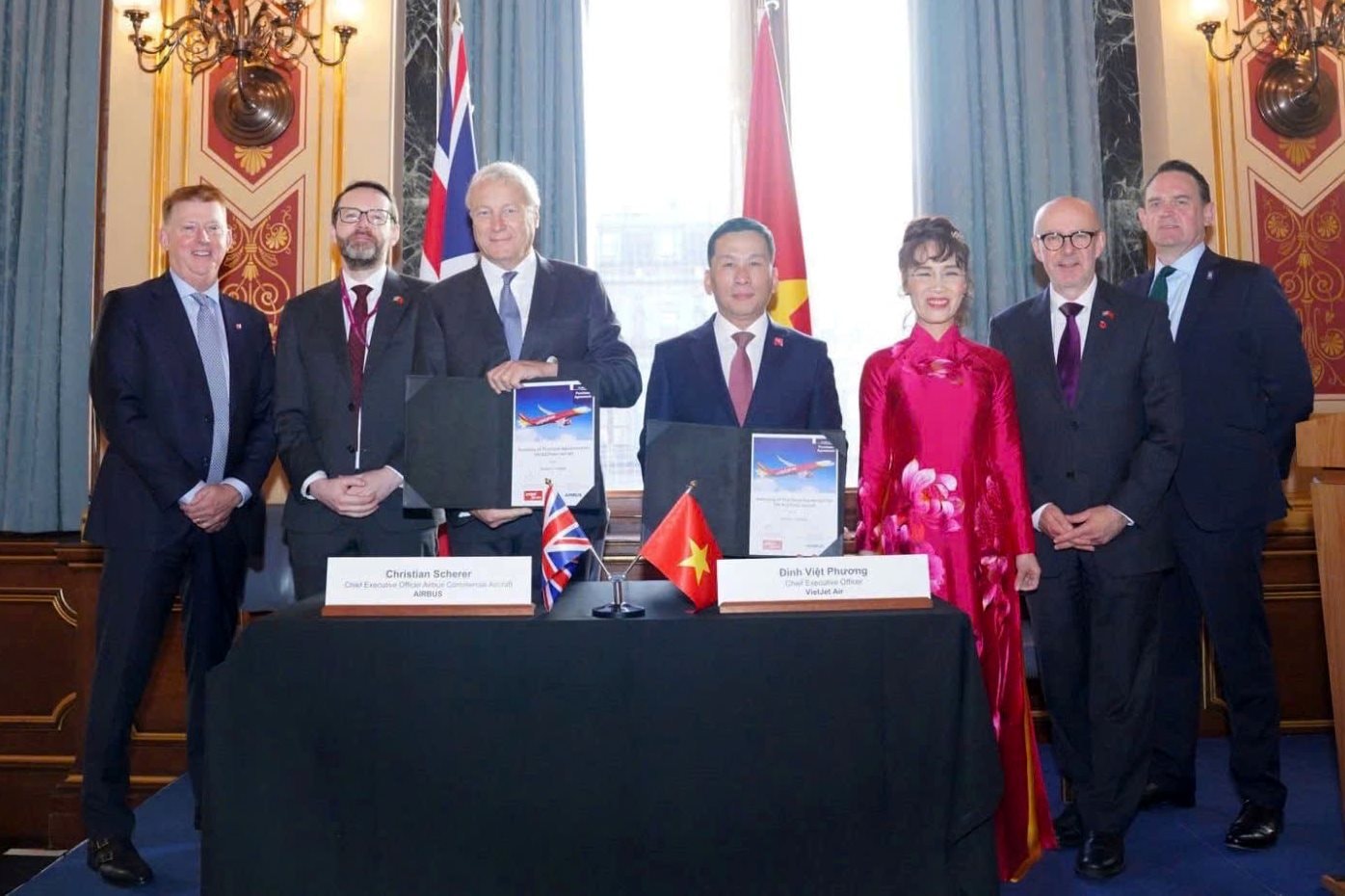 Sau đơn hàng 32 tỷ USD tại Mỹ, tỷ phú Nguyễn Thị Phương Thảo lại có HĐ lớn ở nền kinh tế thứ 6 thế giới- Ảnh 2. Sau đơn hàng 32 tỷ USD tại Mỹ, tỷ phú Nguyễn Thị Phương Thảo lại có HĐ lớn ở nền kinh tế thứ 6 thế giới- Ảnh 2.