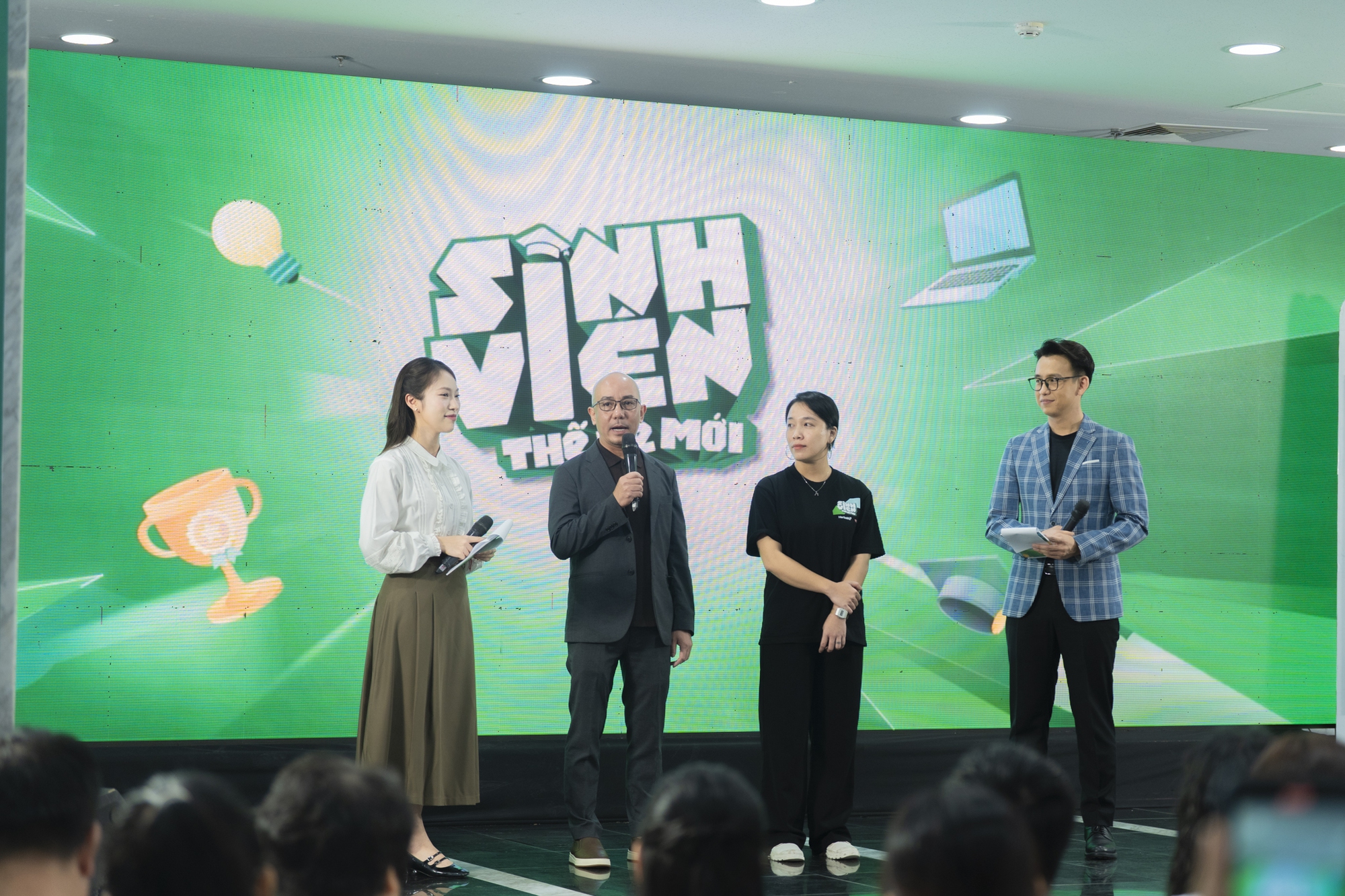 MC Khánh Vy tiếp tục được giao nhiệm vụ quan trọng- Ảnh 1. MC Khánh Vy tiếp tục được giao nhiệm vụ quan trọng- Ảnh 1.