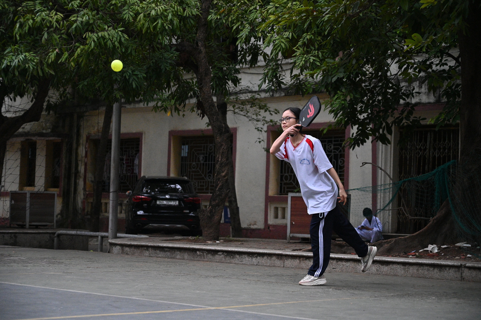 Không đâu sướng bằng ở NEU: Pickleball trở thành môn học thể chất, sinh viên tranh nhau đăng ký- Ảnh 8.