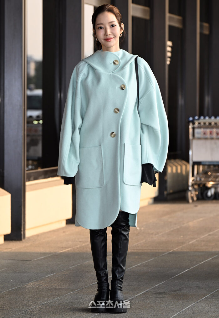 Park Min Young đang làm gì với nhan sắc của mình thế này?- Ảnh 10. Park Min Young đang làm gì với nhan sắc của mình thế này?- Ảnh 10.