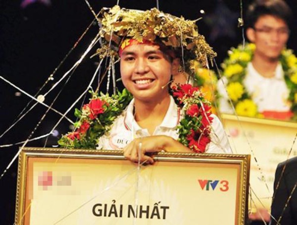 Cuộc sống hiện tại của Quán quân Olympia đầu tiên trường Ams- Ảnh 1. Cuộc sống hiện tại của Quán quân Olympia đầu tiên trường Ams- Ảnh 1.