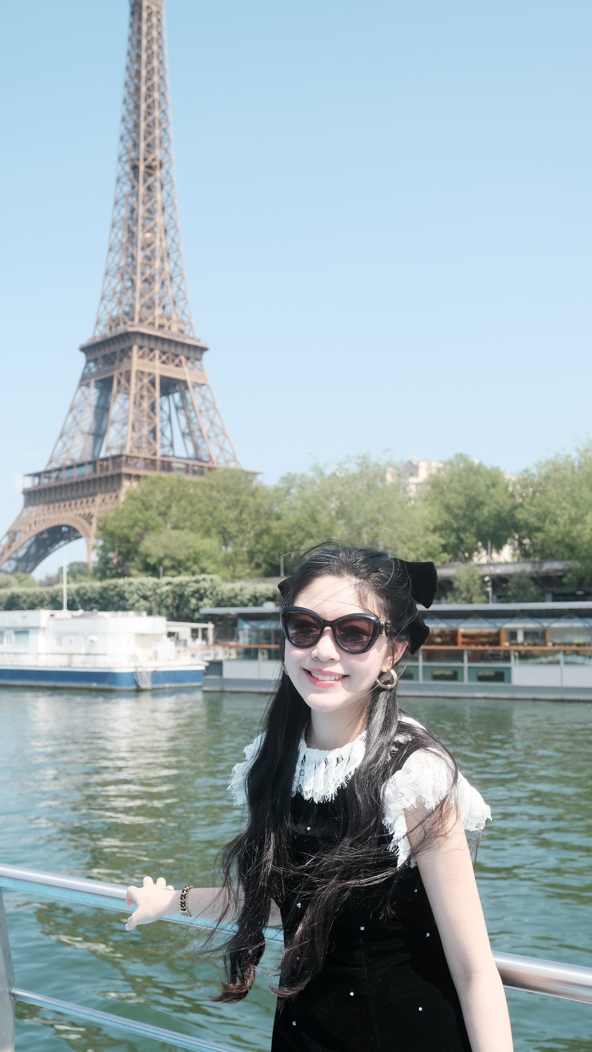 Con gái Phó chủ tịch Hội điện ảnh Việt Nam xuất hiện gây chú ý- Ảnh 8. Con gái Phó chủ tịch Hội điện ảnh Việt Nam xuất hiện gây chú ý- Ảnh 8.