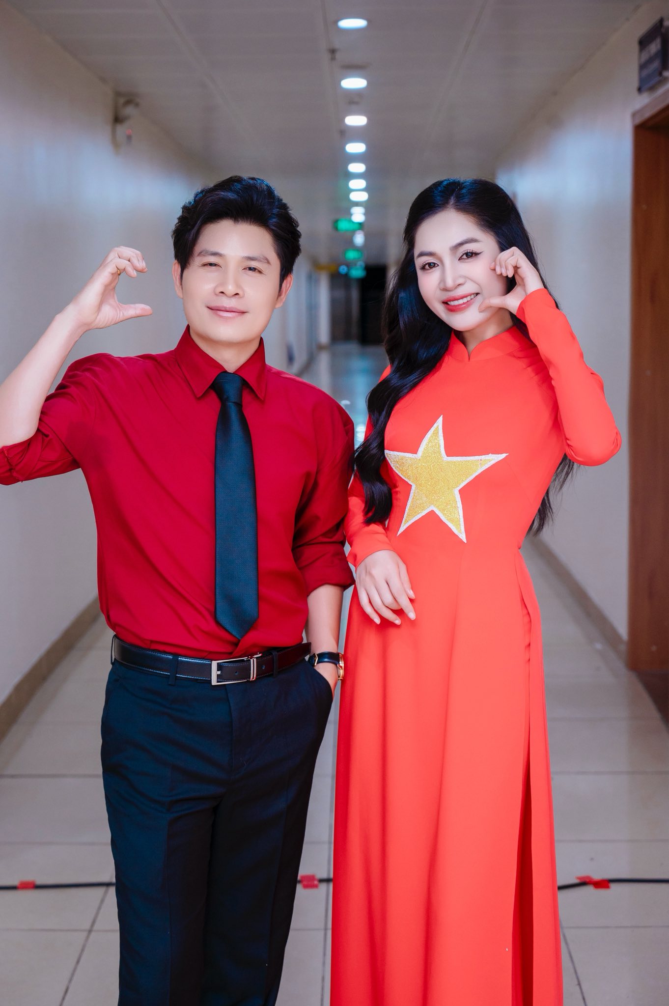 Giọng ca gốc của hit 7 tỷ view Viết Tiếp Câu Chuyện Hòa Bình làm rõ tin đồn tình ái với Nguyễn Văn Chung- Ảnh 6. Giọng ca gốc của hit 7 tỷ view Viết Tiếp Câu Chuyện Hòa Bình làm rõ tin đồn tình ái với Nguyễn Văn Chung- Ảnh 6.