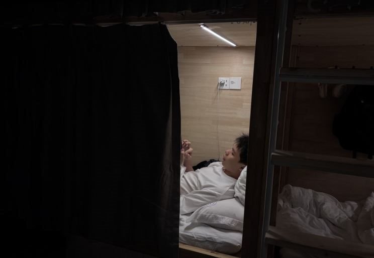 Khủng hoảng tại nền kinh tế lớn nhất châu Á: Tỷ lệ thất nghiệp thực tế có thể lên tới 40%, sinh viên đại học danh tiếng cũng không thể tìm việc- Ảnh 1.