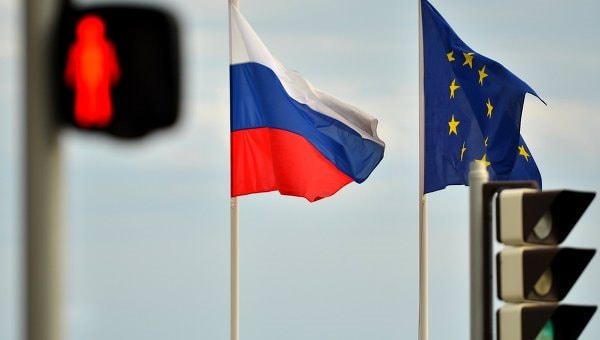 EU bất ngờ lên kế hoạch dỡ lệnh trừng phạt tỷ phú Nga, giải phóng 2 tỷ euro tài sản bị phong tỏa- Ảnh 1.