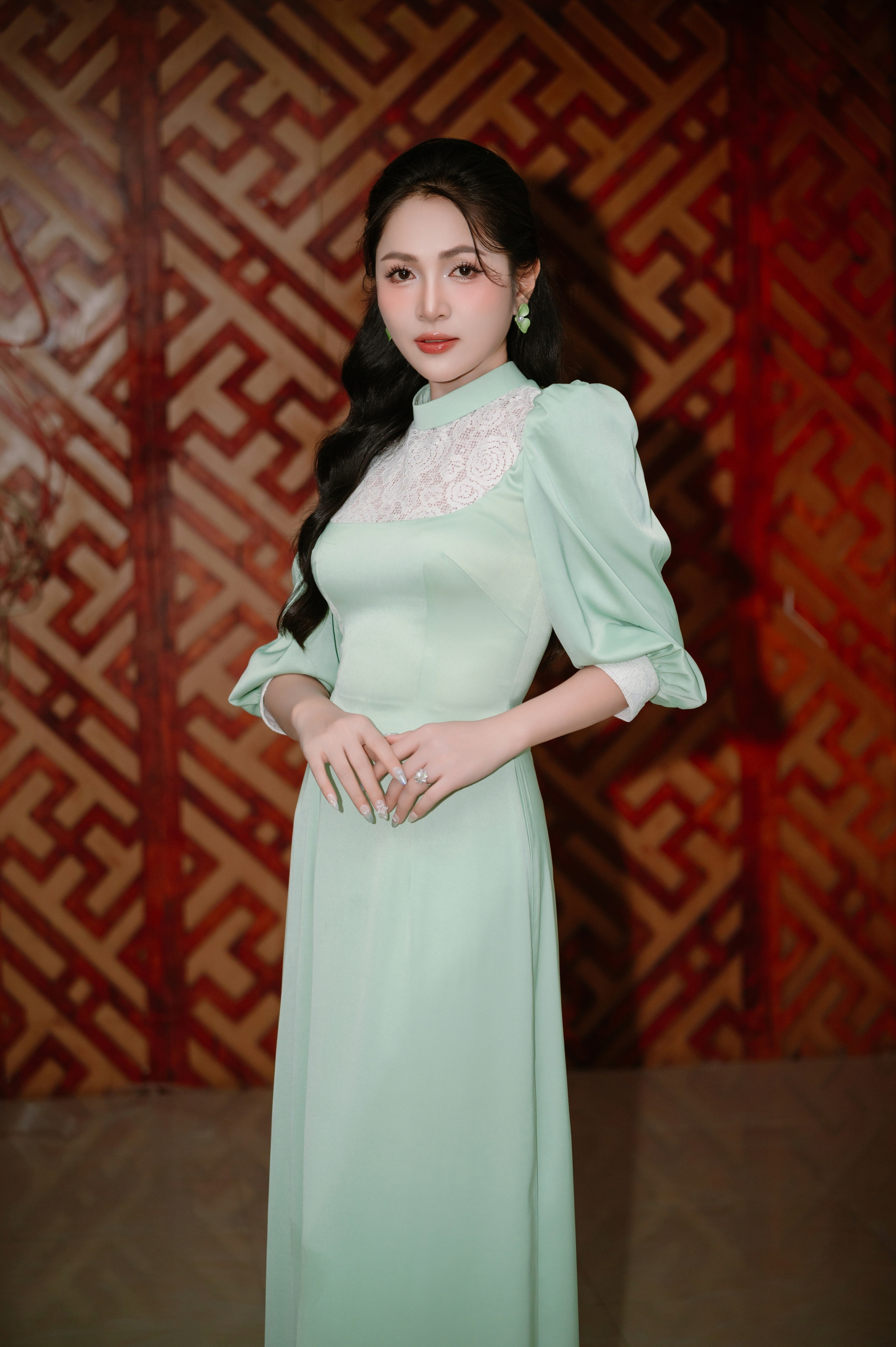 Giọng ca gốc của hit 7 tỷ view Viết Tiếp Câu Chuyện Hòa Bình làm rõ tin đồn tình ái với Nguyễn Văn Chung- Ảnh 1. Giọng ca gốc của hit 7 tỷ view Viết Tiếp Câu Chuyện Hòa Bình làm rõ tin đồn tình ái với Nguyễn Văn Chung- Ảnh 1.