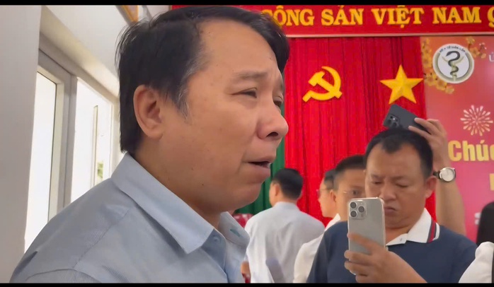 Vụ máy hỏng vẫn kê khai bệnh nhân tán sỏi: Khởi tố Giám đốc Bệnh viện Đa khoa vùng Tây Nguyên- Ảnh 1.