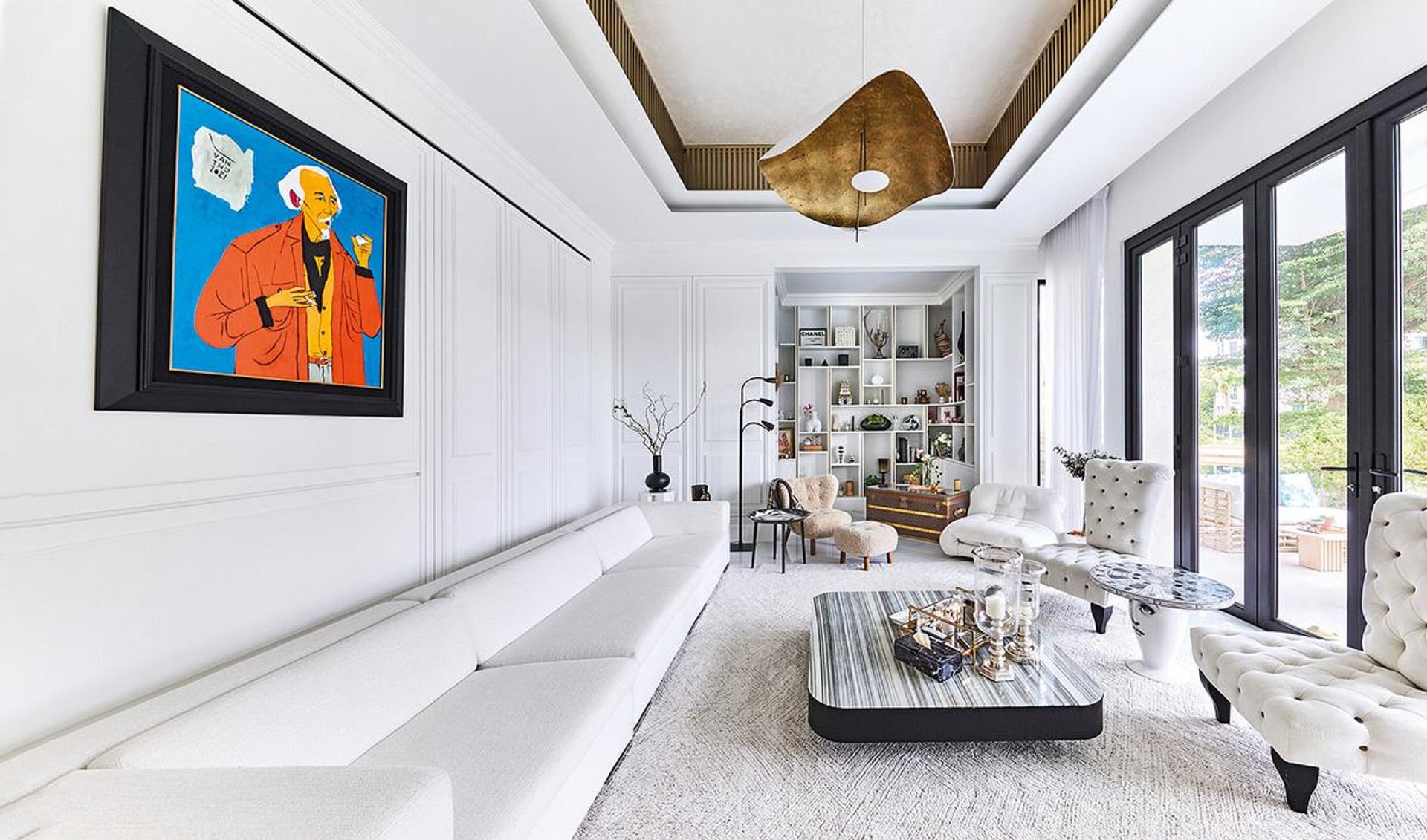 Cuộc sống thở thôi cũng thấy giàu của phú bà U60: Dinh thự 1600 tỷ, cũng trồng cây nuôi gà nhưng gà 1,5 triệu/ con, chanh 25 triệu/ cây- Ảnh 5.