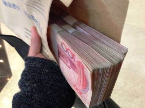 Được thưởng Tết 1,4 tỷ đồng nhưng mẹ dặn chỉ mang về quê 1,8 triệu: 2 tháng sau tôi mới hiểu nguyên do, thề cả đời không bao giờ quên- Ảnh 1. Được thưởng Tết 1,4 tỷ đồng nhưng mẹ dặn chỉ mang về quê 1,8 triệu: 2 tháng sau tôi mới hiểu nguyên do, thề cả đời không bao giờ quên- Ảnh 1.