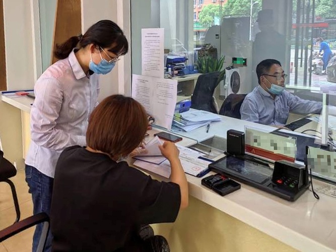 Người phụ nữ ở Gia Lai chuyển khoản gần…