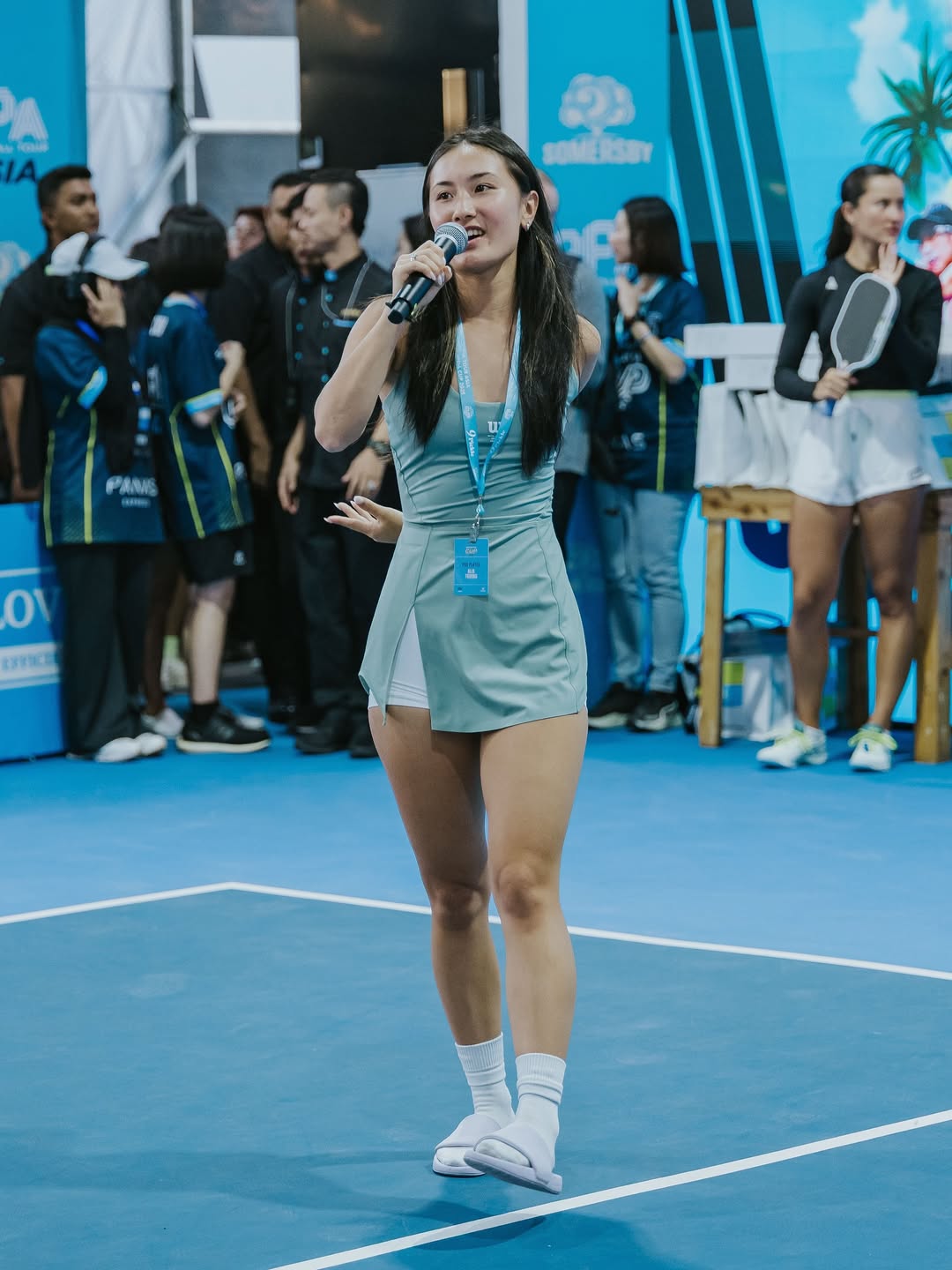 Alix Trương là ai mà hot đùng đùng, xả loạt ảnh ở Việt Nam toàn thấy đánh pickleball và ăn bánh mì?- Ảnh 12. Alix Trương là ai mà hot đùng đùng, xả loạt ảnh ở Việt Nam toàn thấy đánh pickleball và ăn bánh mì?- Ảnh 12.