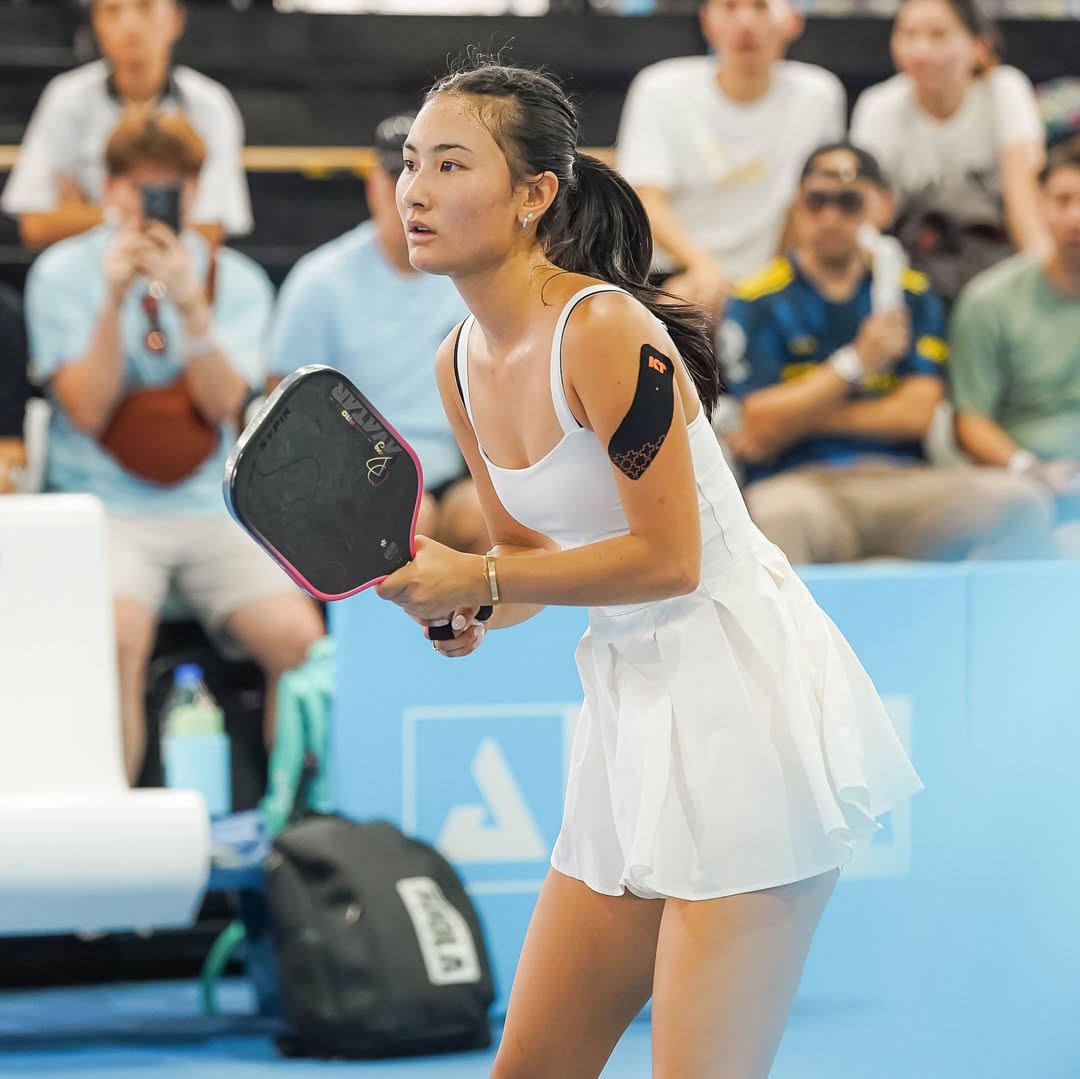 Alix Trương là ai mà hot đùng đùng, xả loạt ảnh ở Việt Nam toàn thấy đánh pickleball và ăn bánh mì?- Ảnh 7. Alix Trương là ai mà hot đùng đùng, xả loạt ảnh ở Việt Nam toàn thấy đánh pickleball và ăn bánh mì?- Ảnh 7.