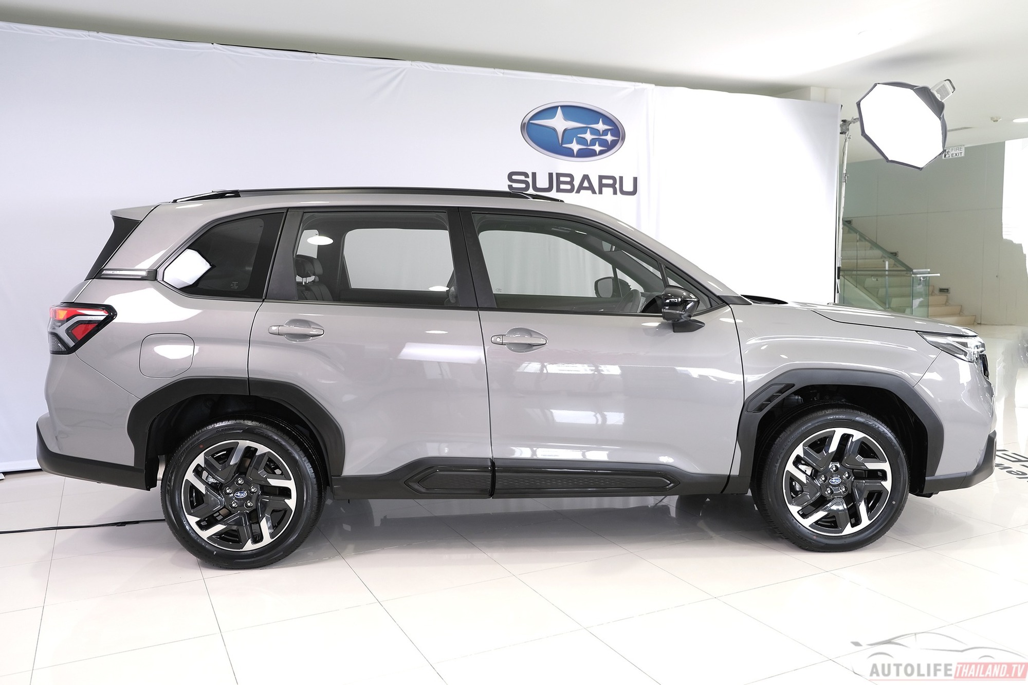 Subaru Forester 2026 tiếp tục về ĐNÁ, quy đổi 2,1 tỷ đồng: Thiết kế lột xác, mạnh hơn nhưng cần một điều để thuyết phục khách Việt khi bán tháng sau- Ảnh 8.