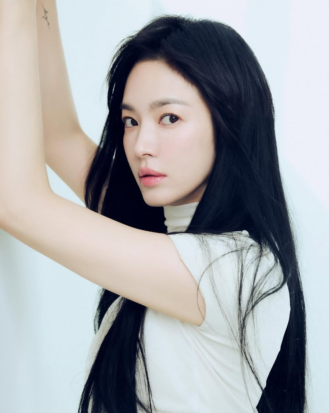 Song Hye Kyo đúng là “thiên tài gương mặt”: Bước vào tuổi trung niên liền khiến chị em châu Á xin bí quyết chống già- Ảnh 3.