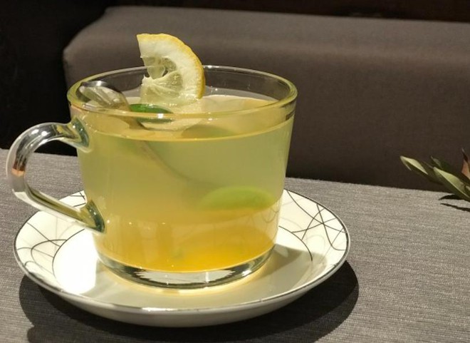 Bị ung thư ở tuổi 40, Tống Mỹ Linh vẫn sống thọ 106 tuổi: Bí quyết nằm ở 2 loại nước uống Việt Nam giá chỉ vài nghìn đồng- Ảnh 4.