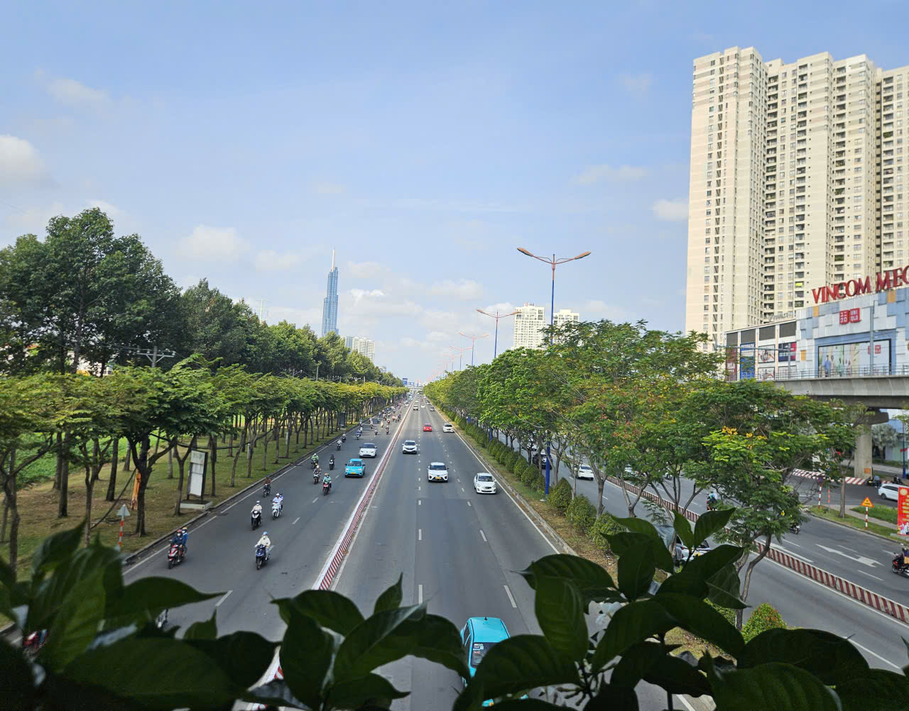 Kinh tế TP HCM quý III/2025 tăng trưởng vượt dự báo- Ảnh 1.