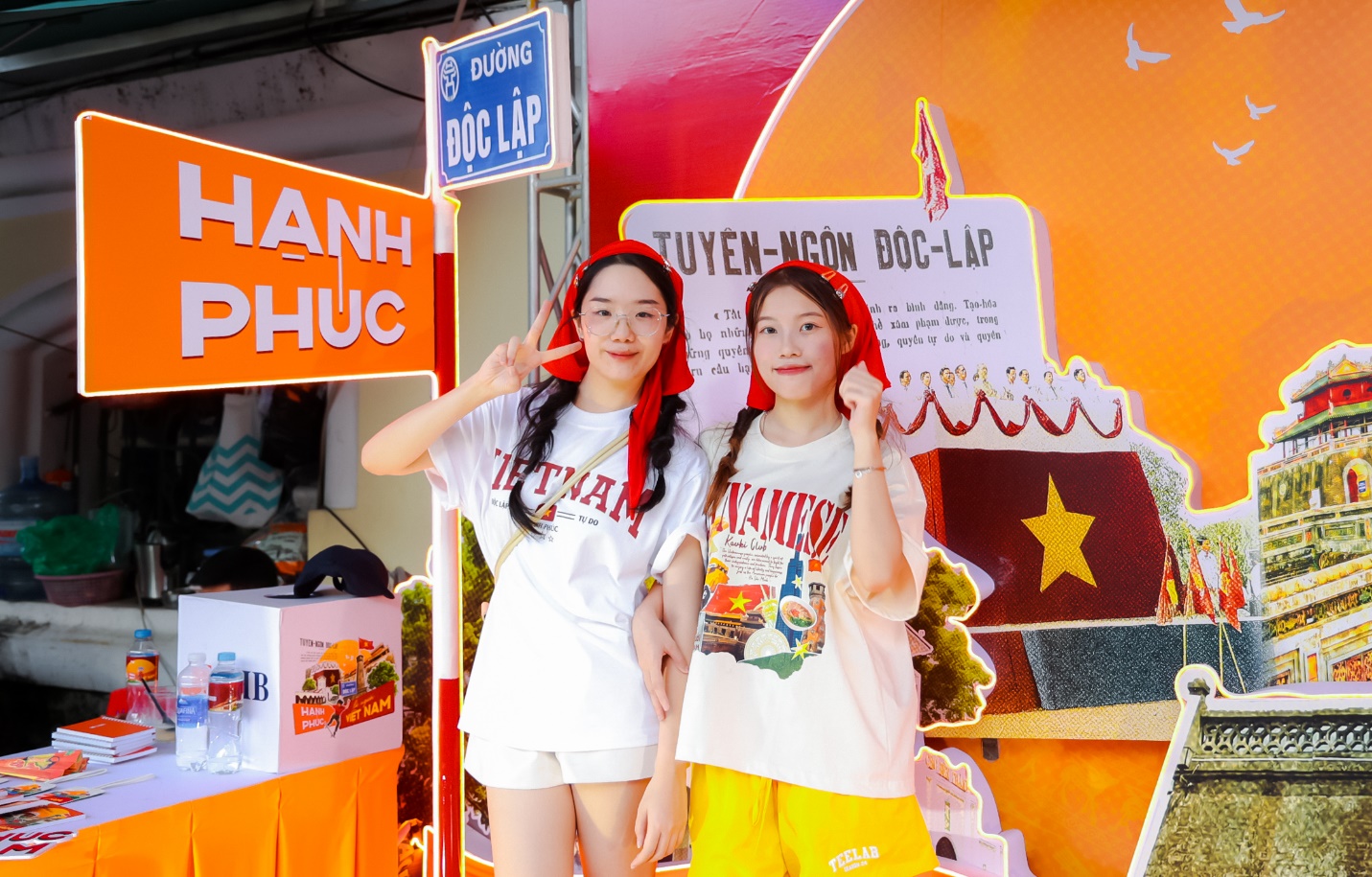 SHB đồng hành Fandom Yêu Nước: Tự hào hành trình lan toả niềm hạnh phúc là người Việt Nam- Ảnh 3. SHB đồng hành Fandom Yêu Nước: Tự hào hành trình lan toả niềm hạnh phúc là người Việt Nam- Ảnh 3.