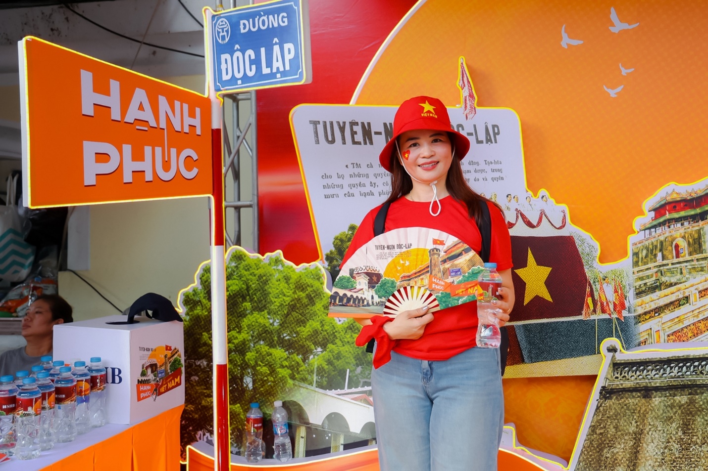 SHB đồng hành Fandom Yêu Nước: Tự hào hành trình lan toả niềm hạnh phúc là người Việt Nam- Ảnh 5. SHB đồng hành Fandom Yêu Nước: Tự hào hành trình lan toả niềm hạnh phúc là người Việt Nam- Ảnh 5.