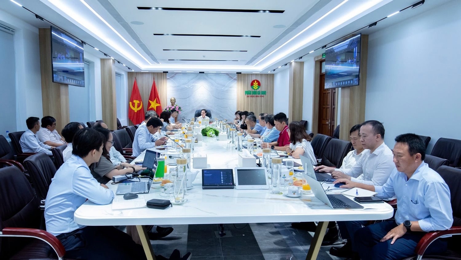 Đạm Cà Mau (DCM): Lãi quý 3 gấp 2,6 lần cùng kỳ, lợi nhuận 9 tháng vượt kế hoạch cả năm- Ảnh 1.