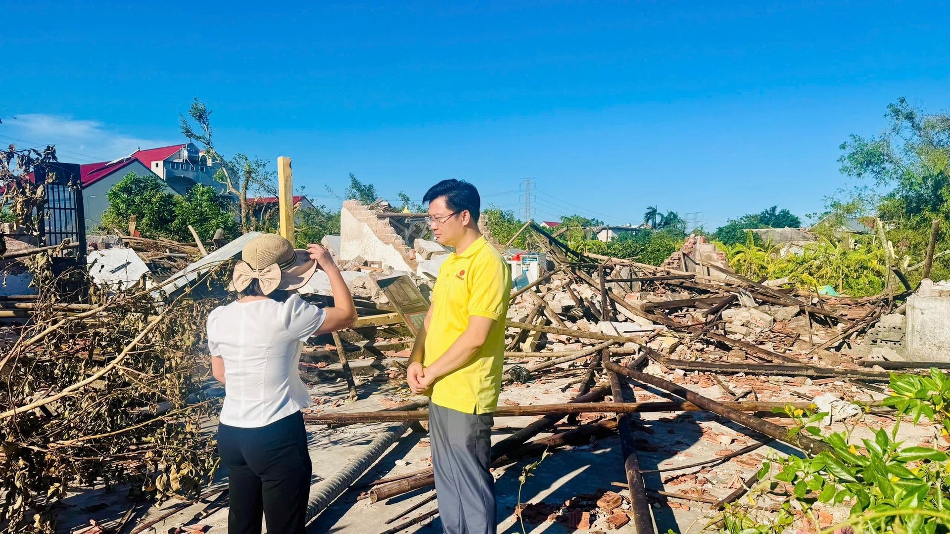 Thần tốc: Chỉ trong 5 ngày hơn 2.000 hộ dân đã nhận được tiền từ quỹ hỗ trợ 500 tỷ đồng của tỷ phú Phạm Nhật Vượng- Ảnh 2.