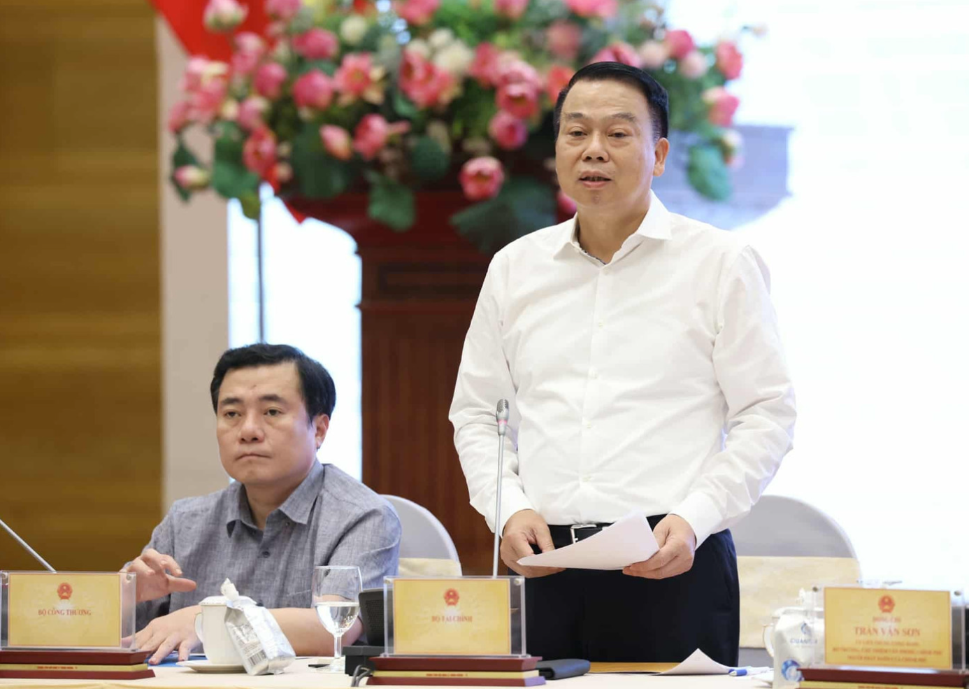 Thứ trưởng Bộ Tài chính: Tối đa 5 doanh nghiệp được thí điểm giao dịch tiền mã hóa- Ảnh 1.