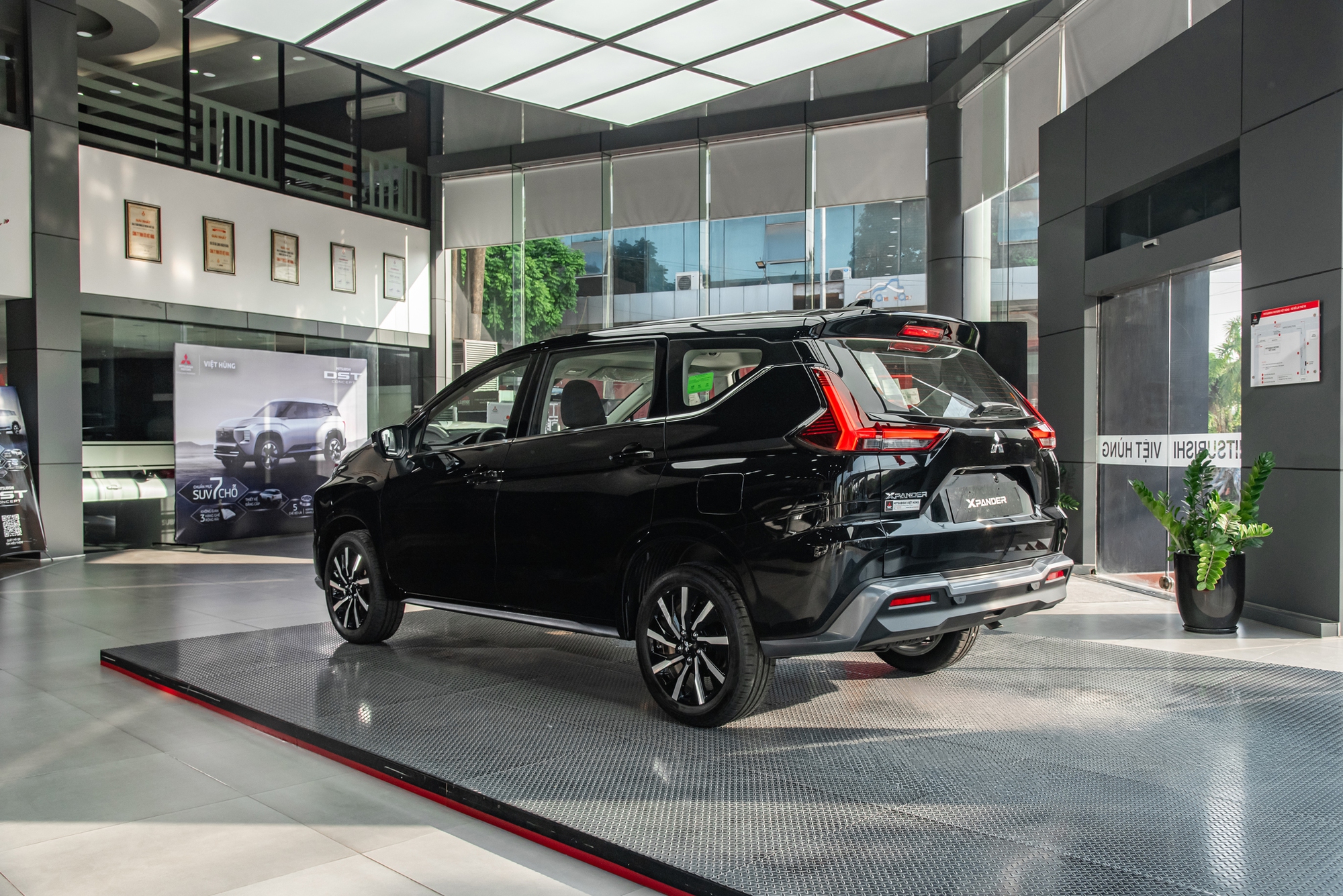 Mitsubishi Xpander 2025 vừa ra mắt đã khuyến mãi gần 80 triệu: Bản cao cấp 'trừ hết' còn dưới 600 triệu đồng, thêm áp lực cho BR-V, Veloz Cross- Ảnh 3.