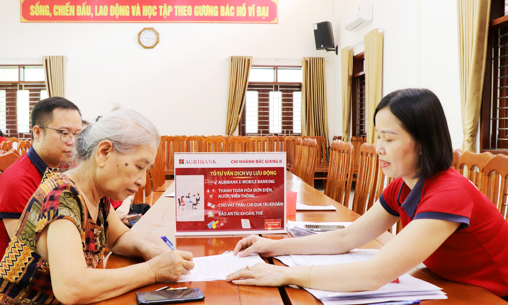 Lại có thủ đoạn lừa đảo mới cực tinh vi nhắm vào người hưởng chế độ hưu trí, bảo hiểm xã hội- Ảnh 1. Lại có thủ đoạn lừa đảo mới cực tinh vi nhắm vào người hưởng chế độ hưu trí, bảo hiểm xã hội- Ảnh 1.