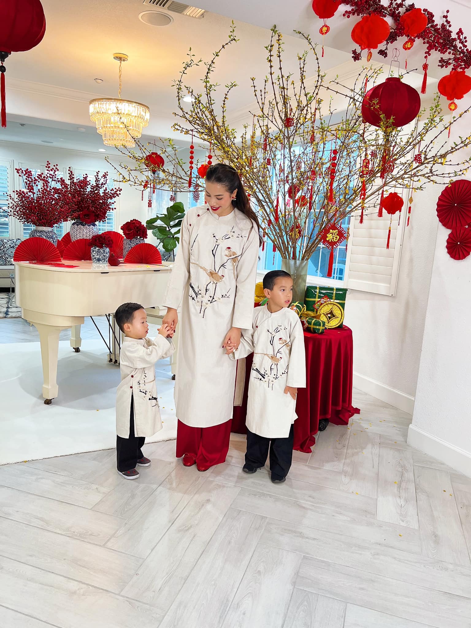Hoa hậu Việt lấy chồng 6 năm chưa công khai danh tính, tuổi 34 làm chủ tiệm hoa, ở biệt thự 7 phòng- Ảnh 4.