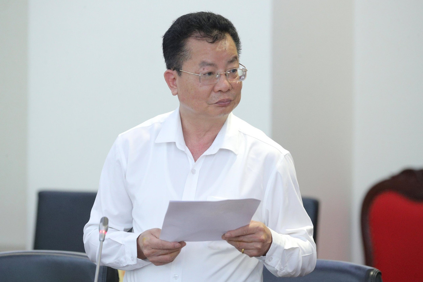 Chính quyền hai cấp: Tiền lương không phải là tất cả với cán bộ, công chức- Ảnh 1.