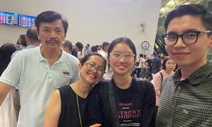 Nam NSND mang hàm Đại tá, có bằng tiến sĩ, là Phó Hiệu trưởng trường quân đội- Ảnh 5. Nam NSND mang hàm Đại tá, có bằng tiến sĩ, là Phó Hiệu trưởng trường quân đội- Ảnh 5.