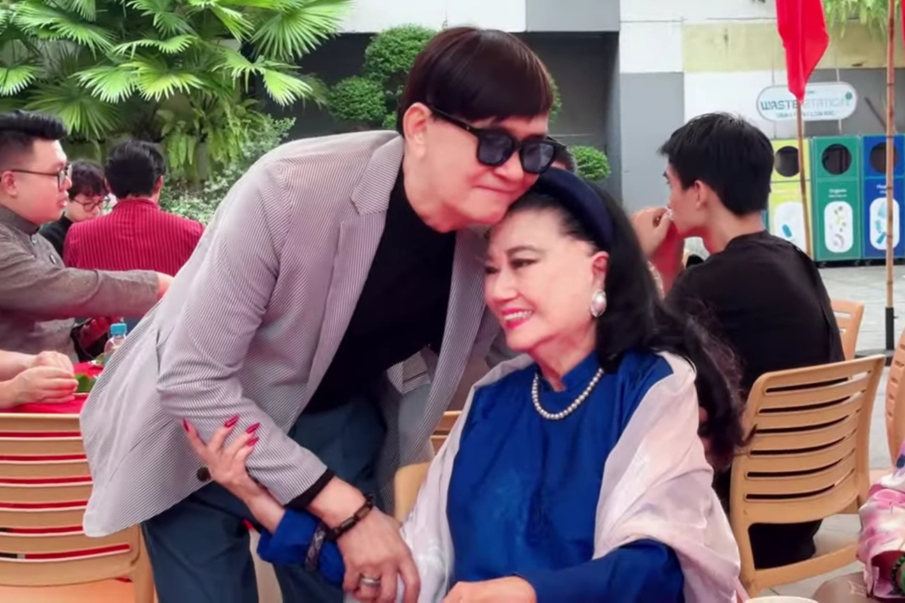 Nữ NSND quyền lực miền Nam giao 1 việc cho Đàm Vĩnh Hưng: 88 tuổi vẫn khỏe mạnh, ở biệt thự hàng chục tỷ- Ảnh 1.