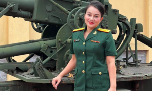 Nam NSND mang hàm Đại tá, có bằng tiến sĩ, là Phó Hiệu trưởng trường quân đội- Ảnh 7. Nam NSND mang hàm Đại tá, có bằng tiến sĩ, là Phó Hiệu trưởng trường quân đội- Ảnh 7.