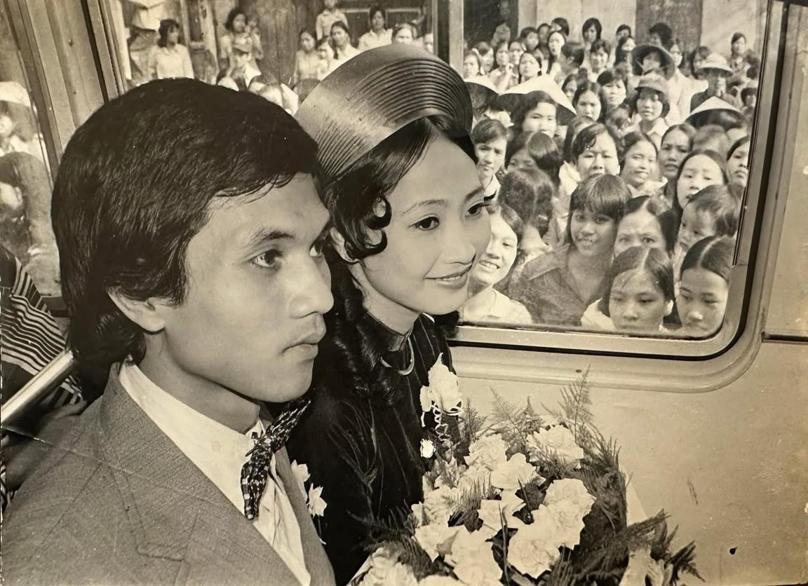 Nữ NSND là minh tinh miền Bắc: Mỹ nhân phố cổ, làm đám cưới tắc cả Hàng Đào- Ảnh 4. Nữ NSND là minh tinh miền Bắc: Mỹ nhân phố cổ, làm đám cưới tắc cả Hàng Đào- Ảnh 4.