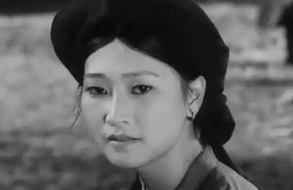 Nữ NSND là minh tinh miền Bắc: Mỹ nhân phố cổ, làm đám cưới tắc cả Hàng Đào- Ảnh 2. Nữ NSND là minh tinh miền Bắc: Mỹ nhân phố cổ, làm đám cưới tắc cả Hàng Đào- Ảnh 2.