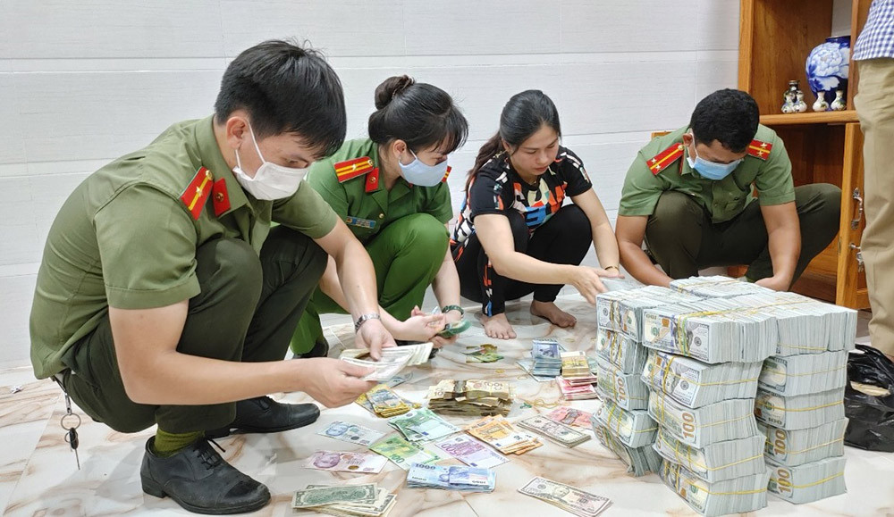 Loạt đại gia Việt thu nghìn tỷ bị điều tra, khởi tố: Vạch trần những mánh khoé tinh vi- Ảnh 4. Loạt đại gia Việt thu nghìn tỷ bị điều tra, khởi tố: Vạch trần những mánh khoé tinh vi- Ảnh 4.