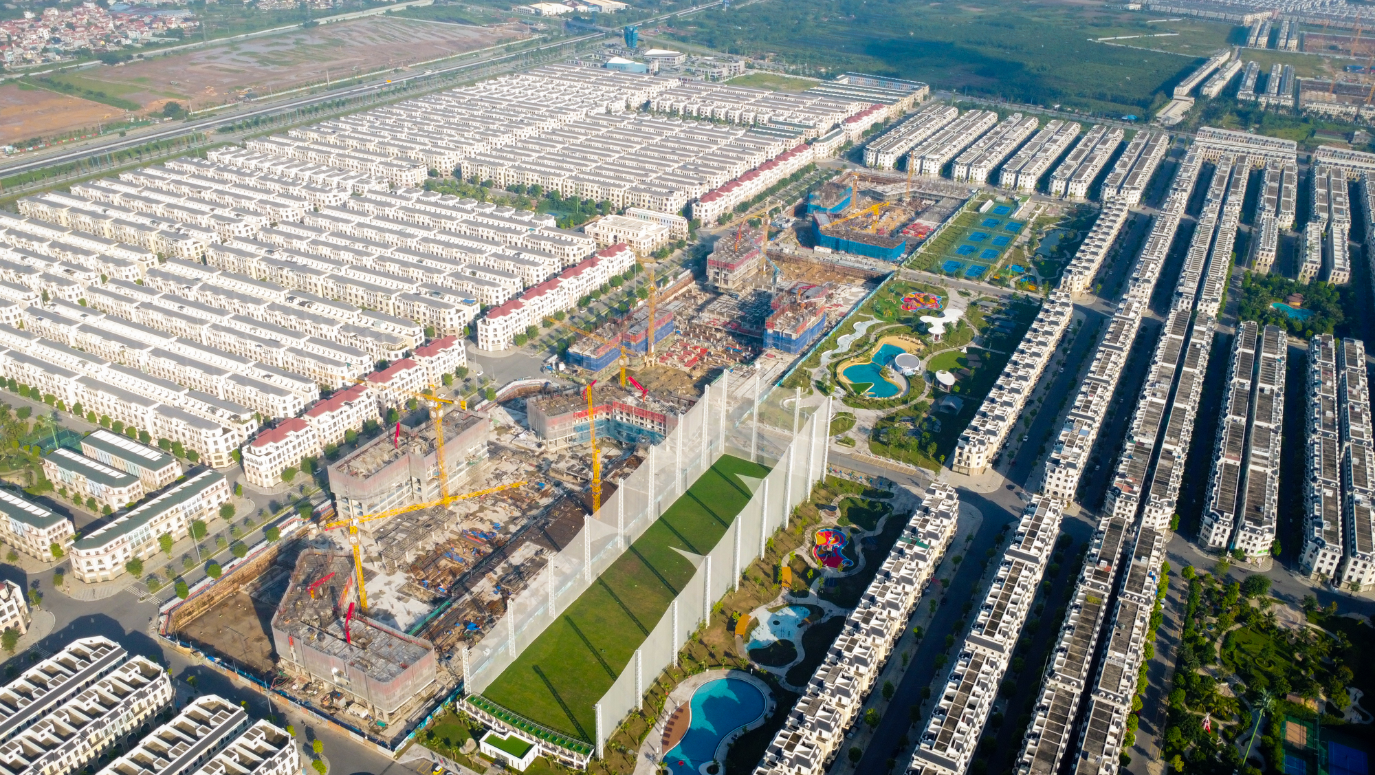Sở hữu hàng chục tòa chung cư tại Ocean Park 2-3, Masterise Homes đang vạch ra chiến lược gì tại Hà Nội?- Ảnh 2.