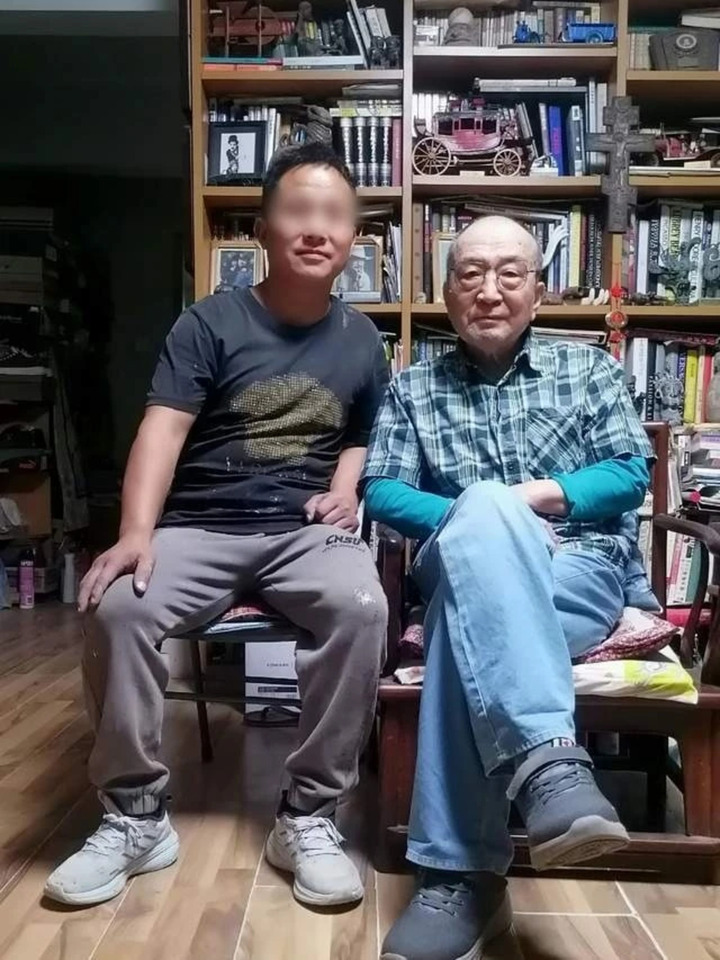 'Tể tướng Lưu gù' nổi tiếng một thời giờ ra sao?- Ảnh 1.