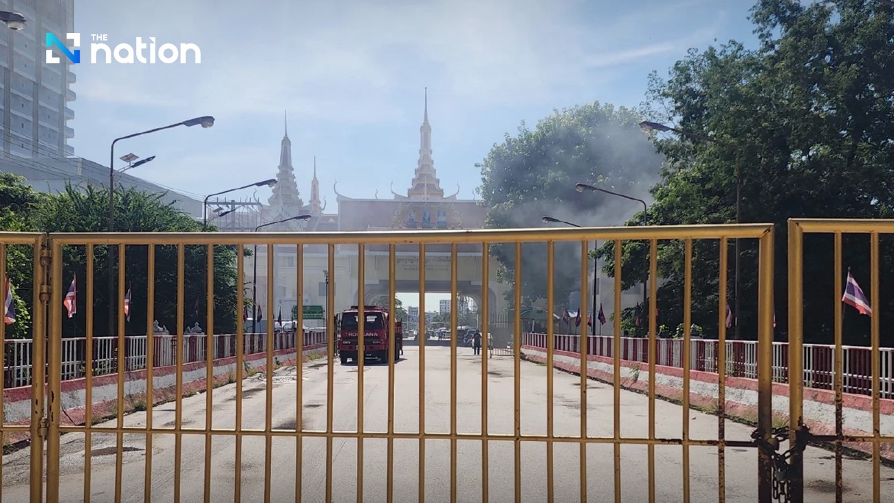 Khói đen bao trùm biên giới Thái Lan – Campuchia: Hỏa hoạn bùng phát dưới Cầu Hữu nghị- Ảnh 2.