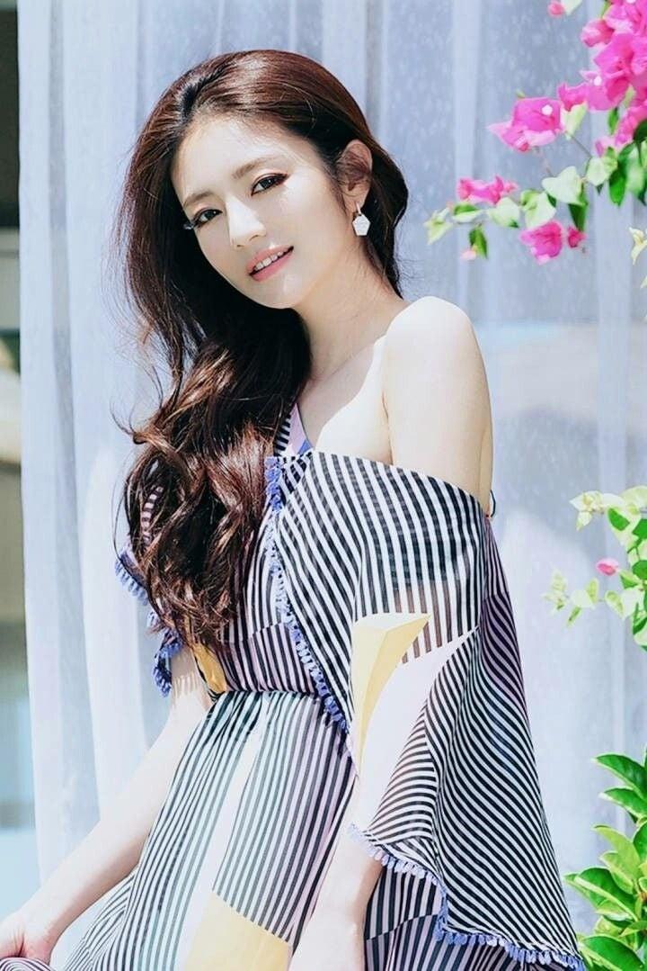 Phương Oanh bị tấn công- Ảnh 4.
