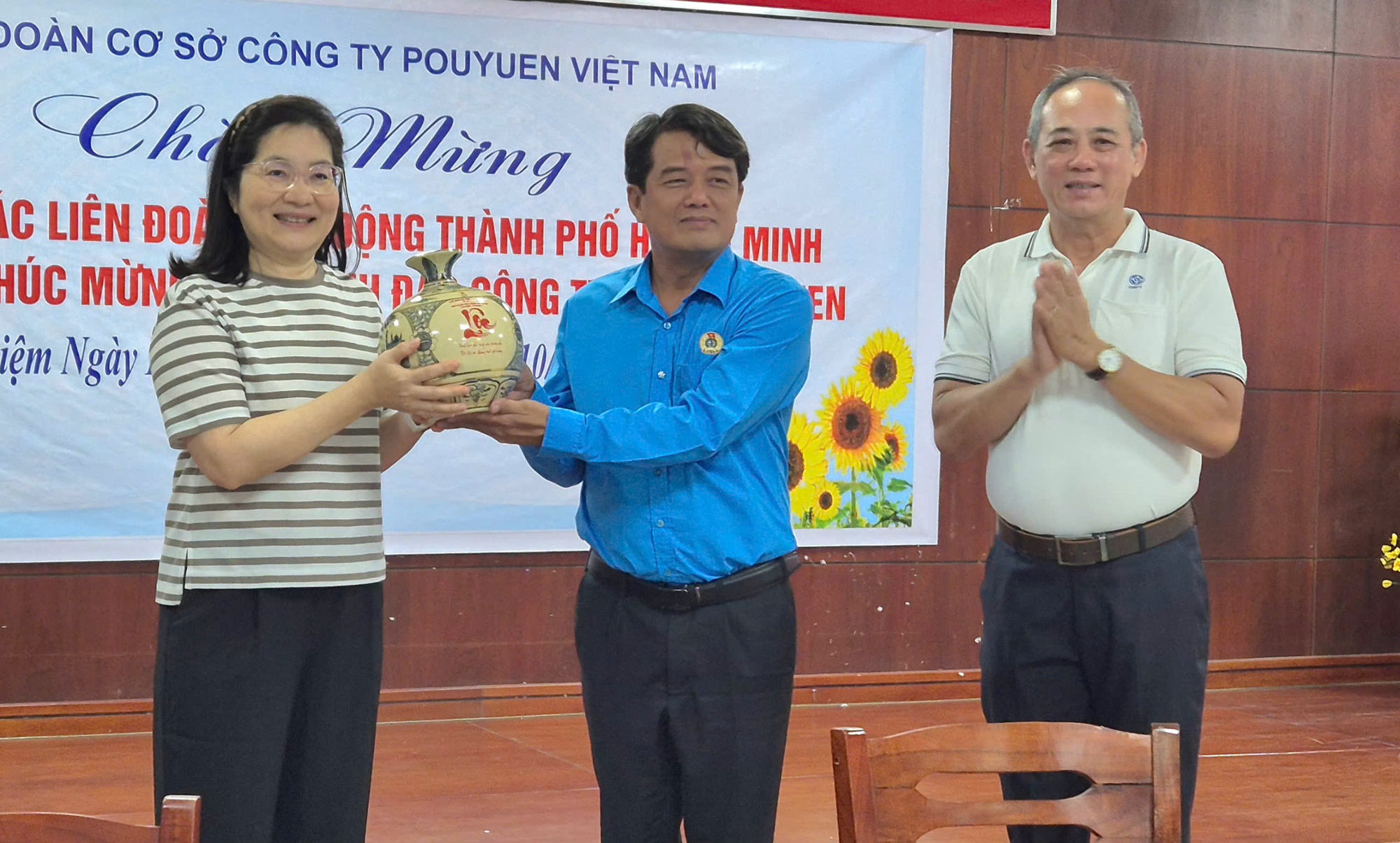 Một doanh nghiệp tại TP HCM chi 450 tỉ đồng/tháng để trả lương cho người lao động- Ảnh 1.