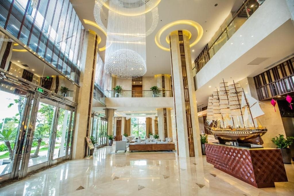 Đại gia U60 kín tiếng đứng sau khách sạn 5 sao 18 tầng đầu tiên ở Thanh Hóa, 'đánh chiếm' sang Quảng Ninh xây chuỗi- Ảnh 3.