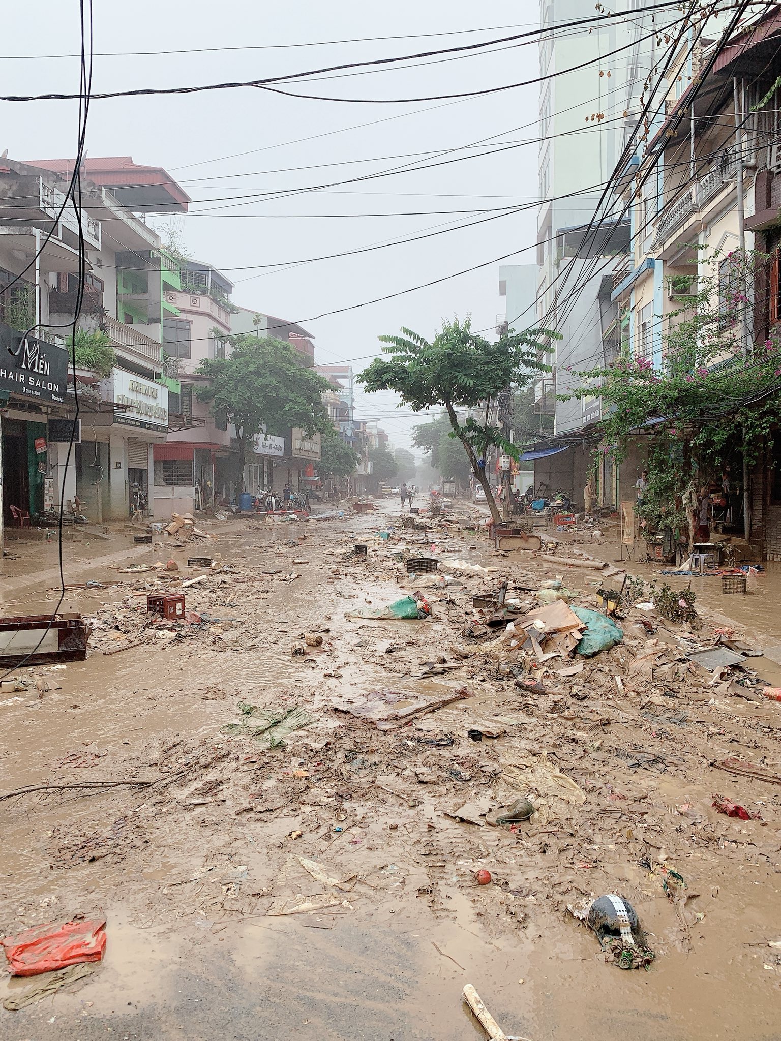 Lũ rút, Thái Nguyên hiện lên với một khung cảnh tan hoang đến xót xa- Ảnh 9. Lũ rút, Thái Nguyên hiện lên với một khung cảnh tan hoang đến xót xa- Ảnh 9.