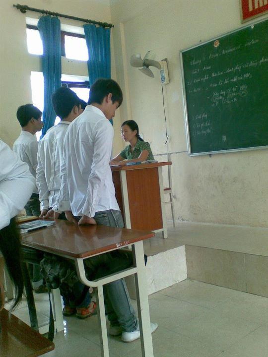 Khoảnh khắc Sơn Tùng M-TP bị phạt thời "nhất quỷ nhì ma" khiến netizen “dậy sóng”- Ảnh 1. Khoảnh khắc Sơn Tùng M-TP bị phạt thời "nhất quỷ nhì ma" khiến netizen “dậy sóng”- Ảnh 1.