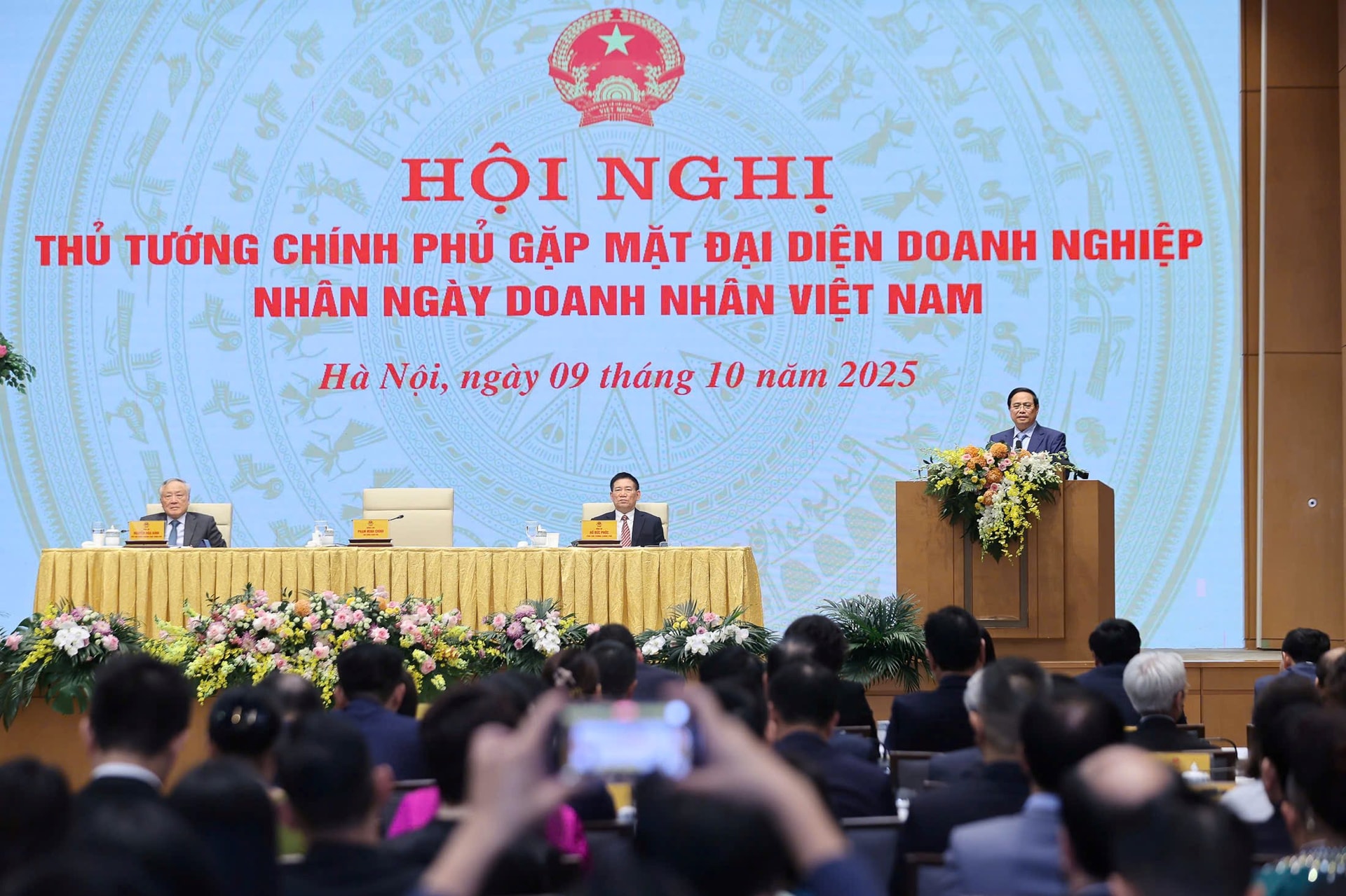 CMC kiến nghị Chính phủ sớm cụ thể hóa nhiệm vụ quốc gia về AI và điện toán đám mây- Ảnh 1. CMC kiến nghị Chính phủ sớm cụ thể hóa nhiệm vụ quốc gia về AI và điện toán đám mây- Ảnh 1.