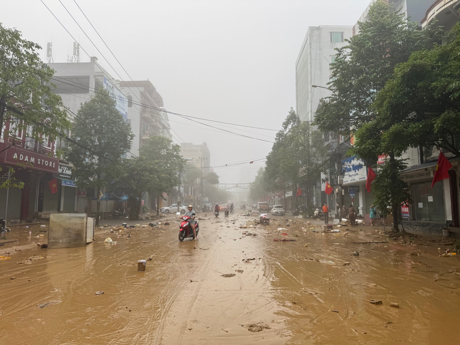 Cảnh tượng khó tin ở Trung tâm Thái Nguyên ngày 9/10- Ảnh 20. Cảnh tượng khó tin ở Trung tâm Thái Nguyên ngày 9/10- Ảnh 20.