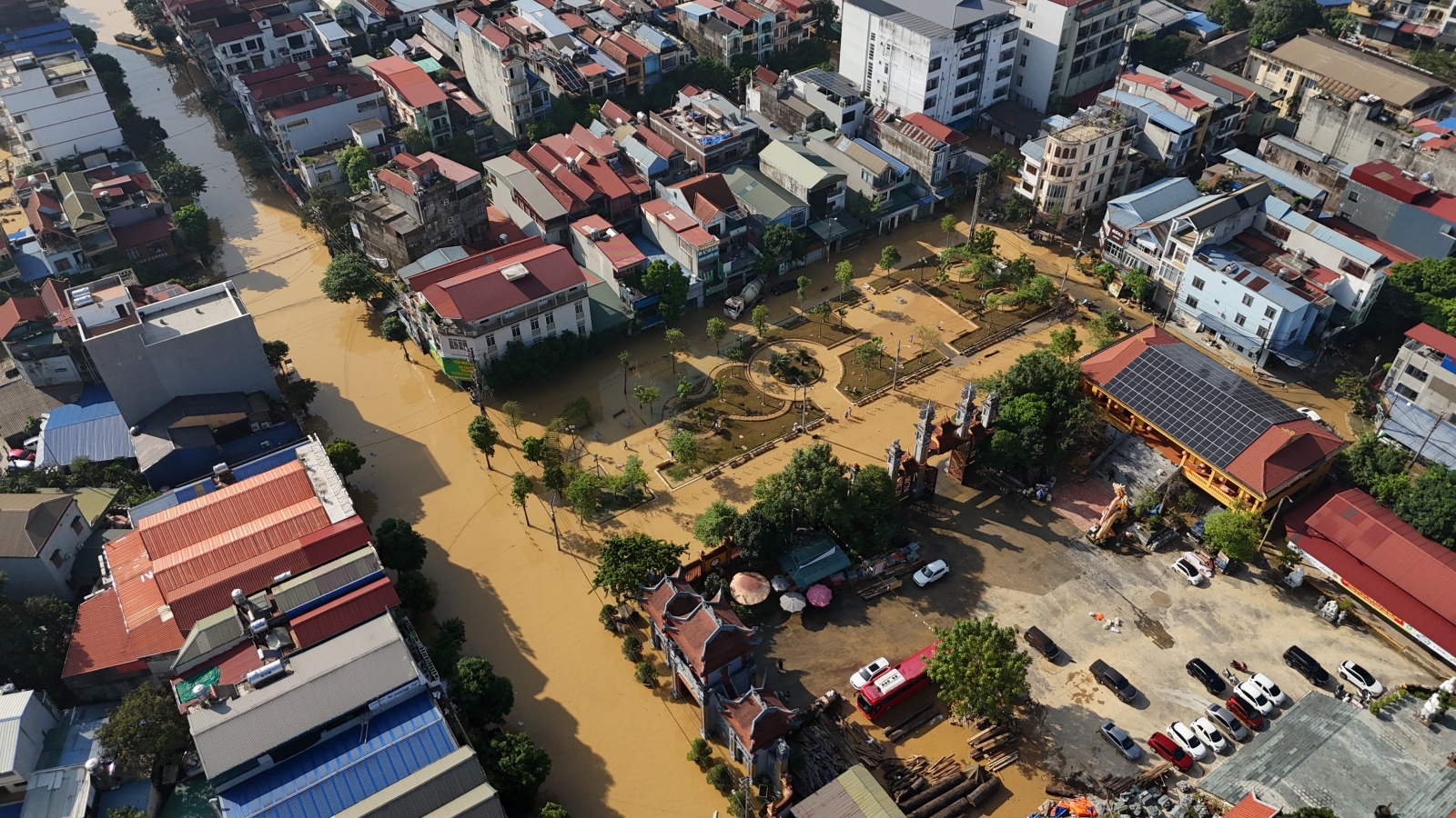 Cảnh tượng khó tin ở Trung tâm Thái Nguyên ngày 9/10- Ảnh 7. Cảnh tượng khó tin ở Trung tâm Thái Nguyên ngày 9/10- Ảnh 7.