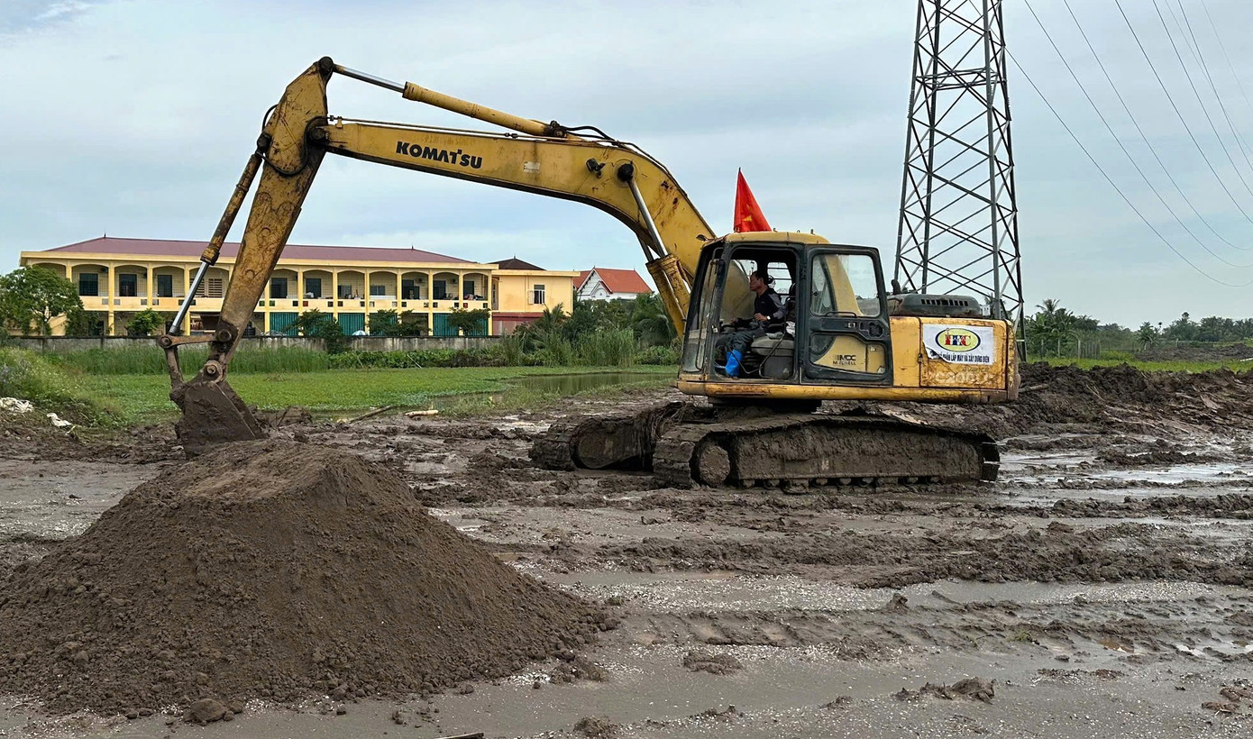EVNNPT đẩy nhanh tiến độ dự án đường dây 500kV Hải Phòng – Thái Bình- Ảnh 3. EVNNPT đẩy nhanh tiến độ dự án đường dây 500kV Hải Phòng – Thái Bình- Ảnh 3.